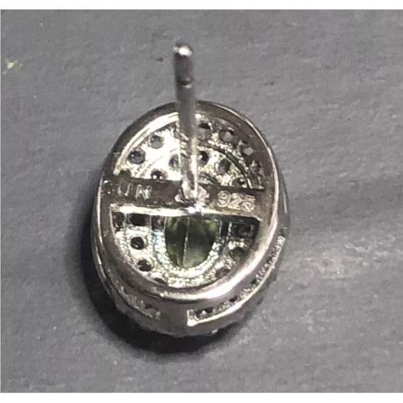 925 Sterling Silver Oval-cut Peridot Gemstone With CZ Earrings - Picture 4 of 4